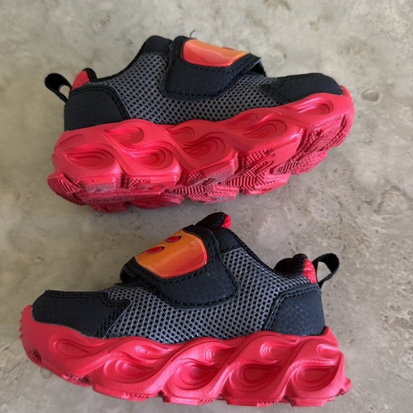 Skechers Thermo-Flash Flame Sneakers NWOT - Picture 5 of 6